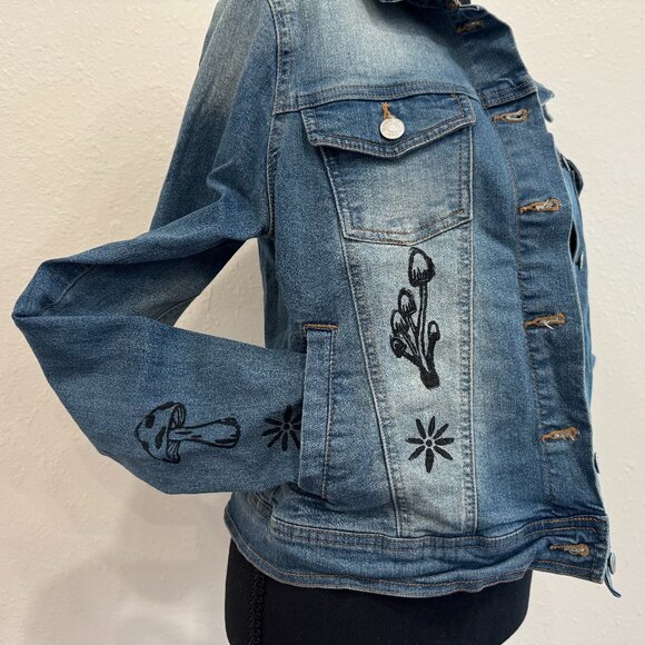 Truly One-of-a-Kind Hand Block Printed Forest Nymph Jean Jacket 🧚🏻‍♂️ - Picture 11 of 15